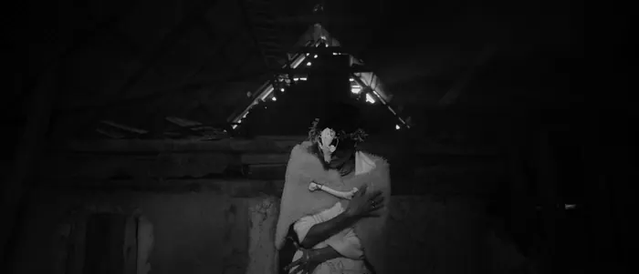 Still 32